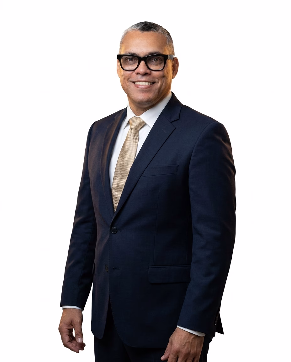 Dr. Nelson Mariña